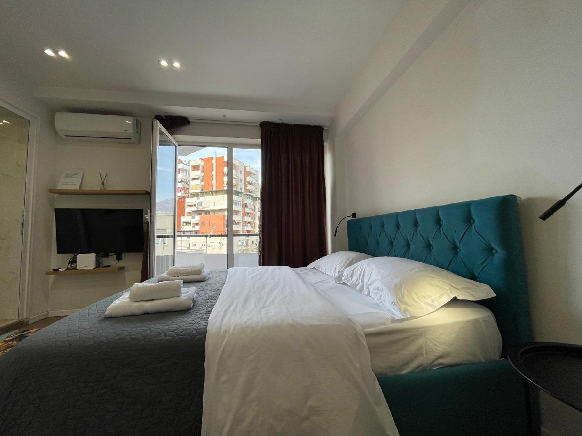 Boutique Central Studio Apartments Tirana Eksteriør billede
