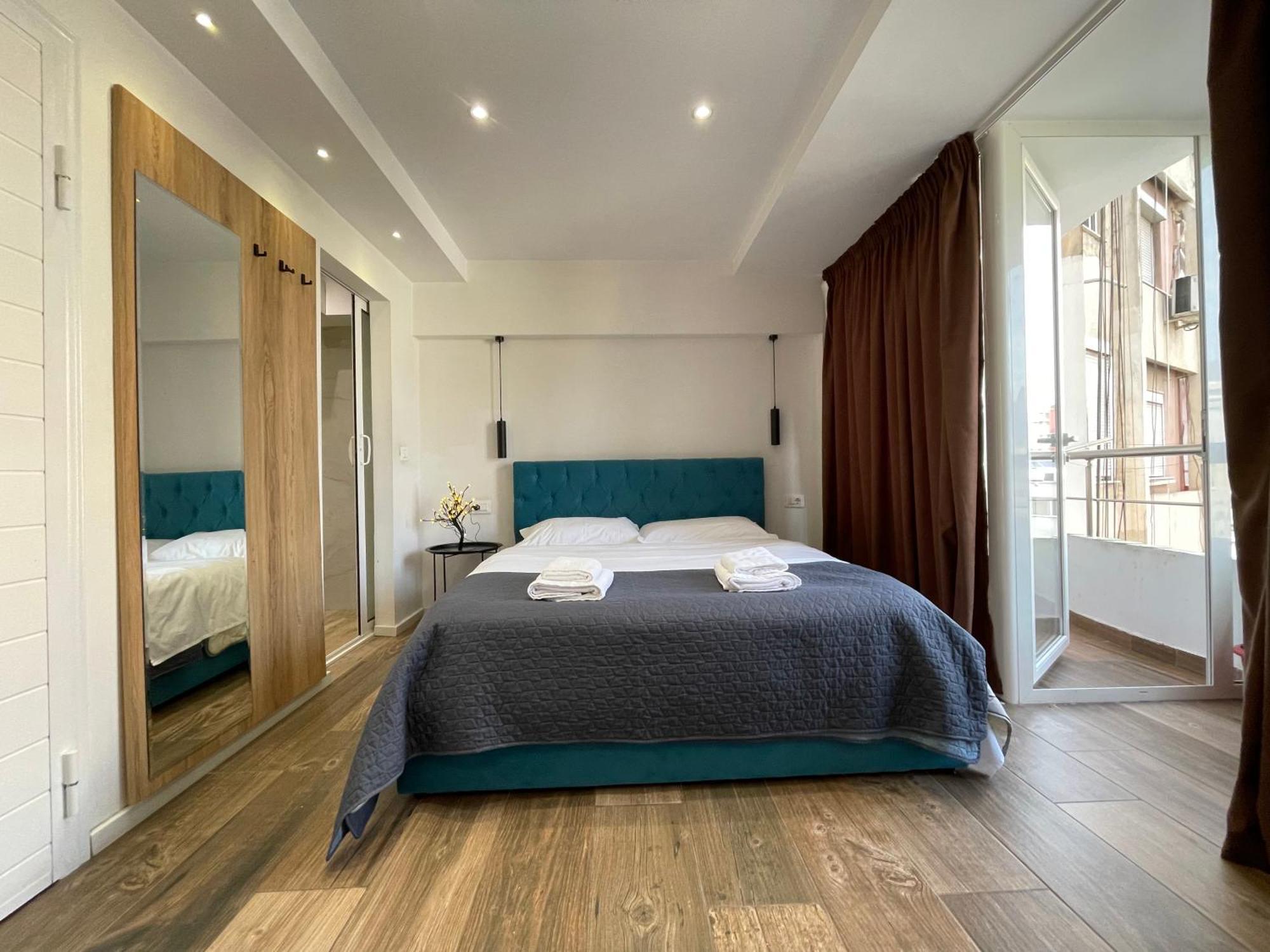 Boutique Central Studio Apartments Tirana Eksteriør billede