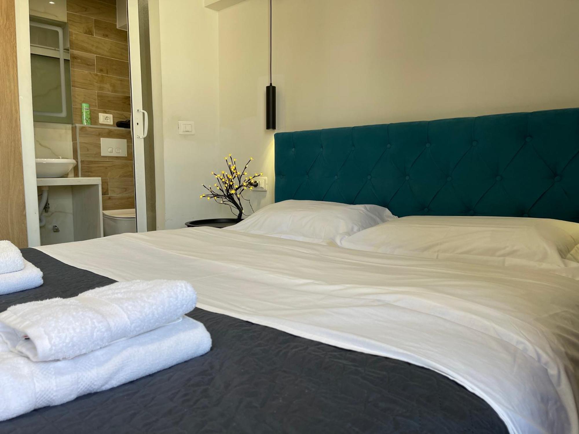 Boutique Central Studio Apartments Tirana Eksteriør billede